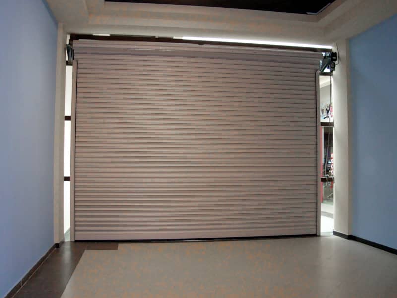 Роллетные ворота DoorHan в Владивостоке с установкой