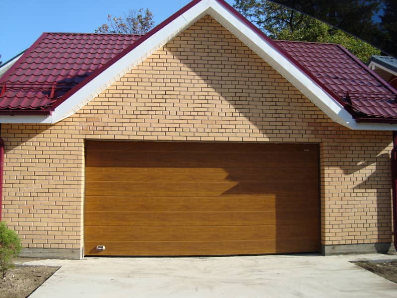 Секционные ворота DoorHan в Владивостоке с установкой