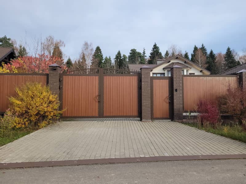 Уличные ворота DoorHan в Владивостоке с установкой